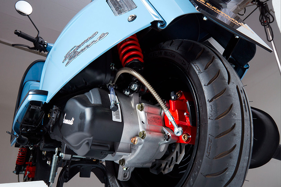 ban belakang Scomadi Turismo Piccolo 150i