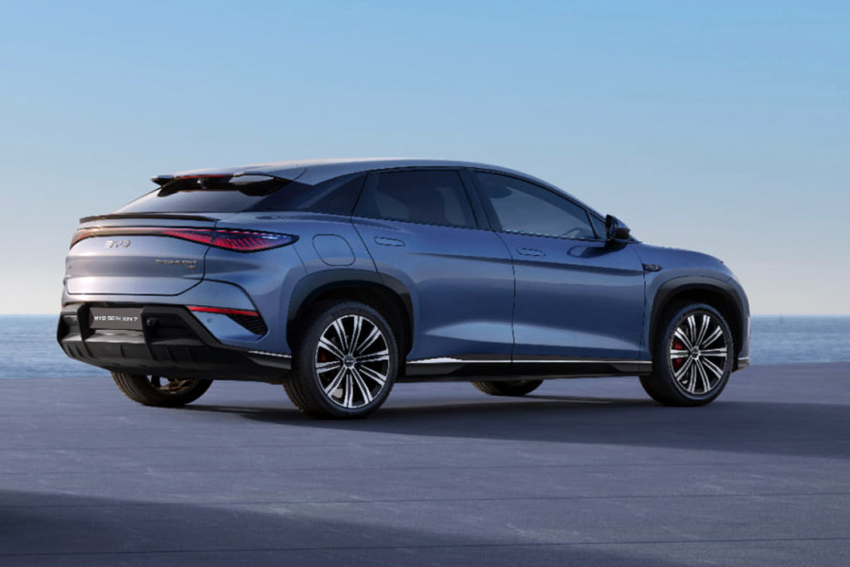 Tampak belakang sisi tengah Sealion 7 Tampak belakang sisi tengah Sealion 7