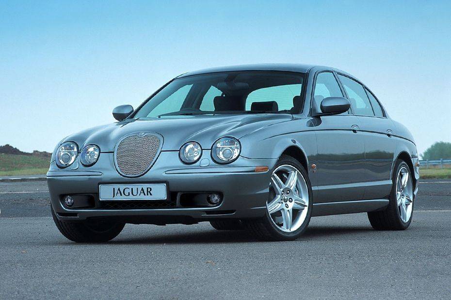 Mobil Jaguar S-Type 2002-2008 di Indonesia