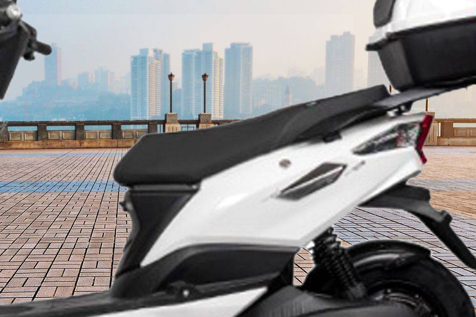 Rakata Motorcycle X5 Rider Seat View Rakata Motorcycle X5 Rider Seat View