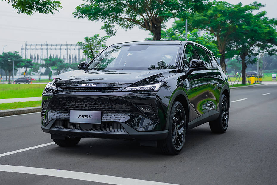 BAIC X55 II Front Side View BAIC X55 II Front Side View