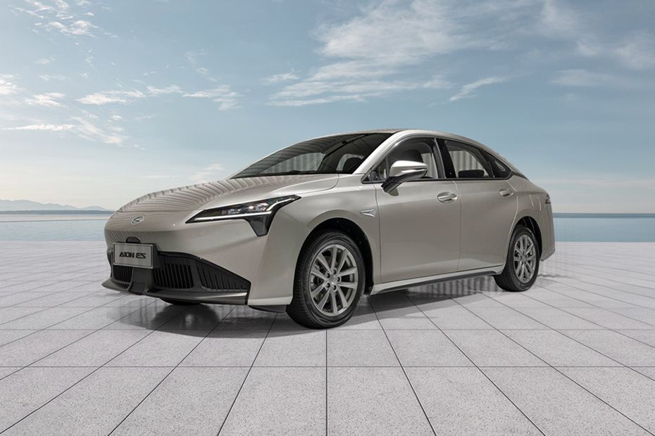 Mobil GAC Aion ES Electric 2026 di Indonesia