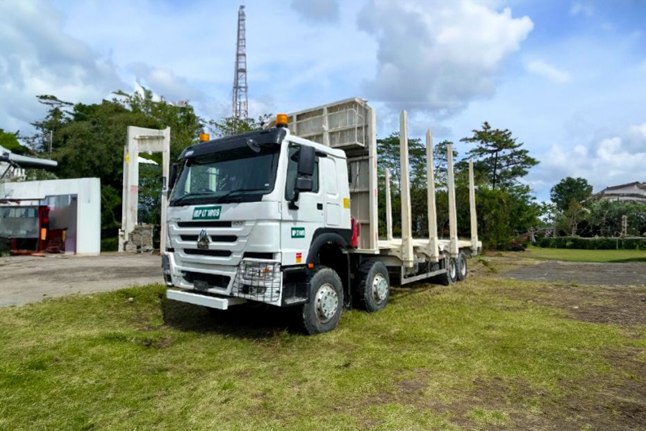 Truk Howo 7 50.400 8x4 For Loging 9.7L 2026 di Indonesia