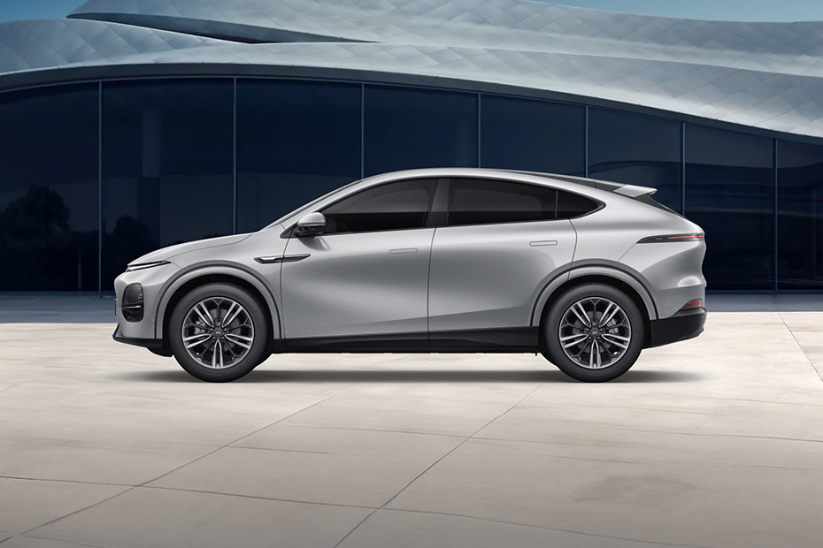 XPENG G6 Tampak Samping XPENG G6 Tampak Samping