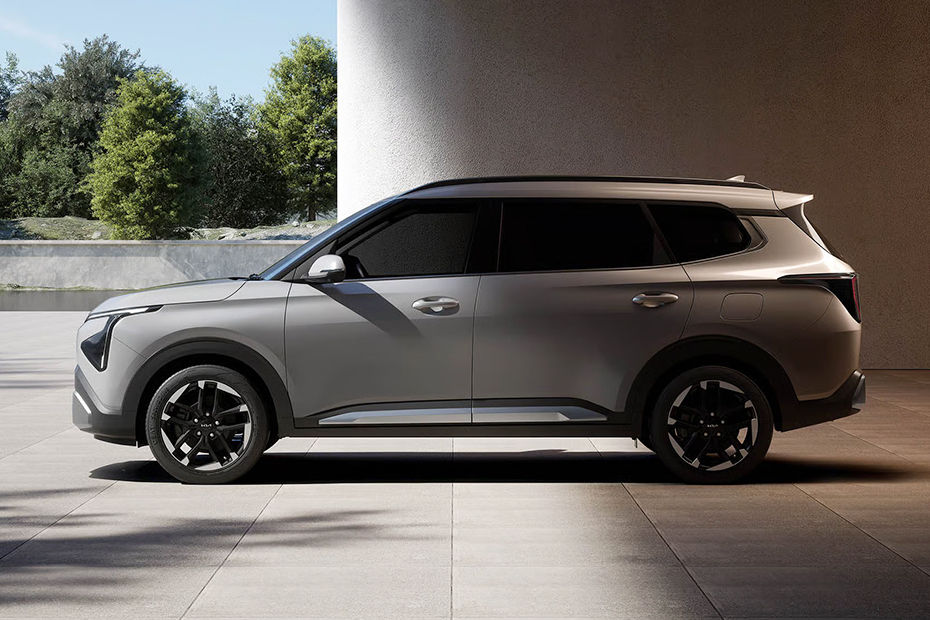 Tampak samping Carens 2026