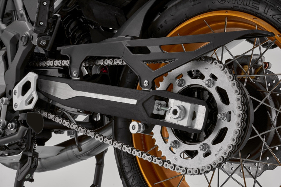 QJ Motor Tourino 700 SX Drive View