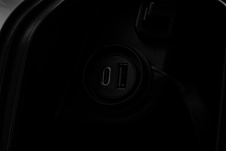 Power outlet QJ Motor Fort 250 Adventure