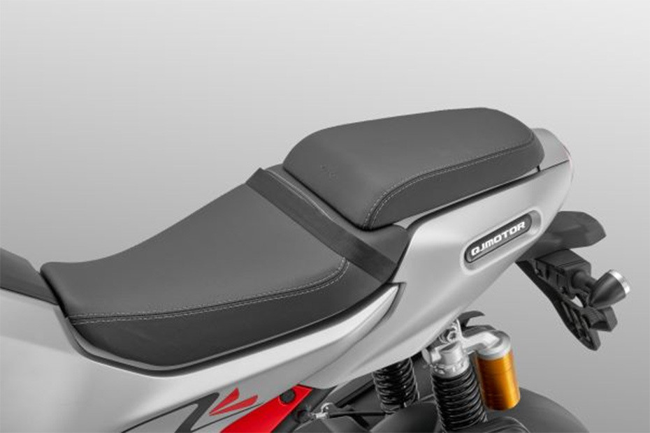 QJ Motor Cito 150 Rider Seat View QJ Motor Cito 150 Rider Seat View