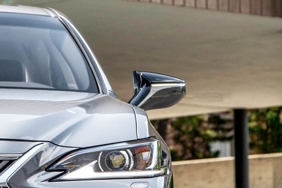 Lexus ES Drivers Side Mirror Front Angle Lexus ES Drivers Side Mirror Front Angle