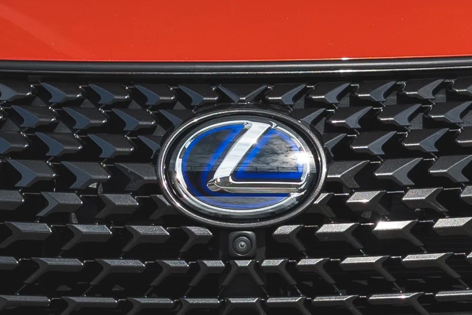 Lexus UX  Branding