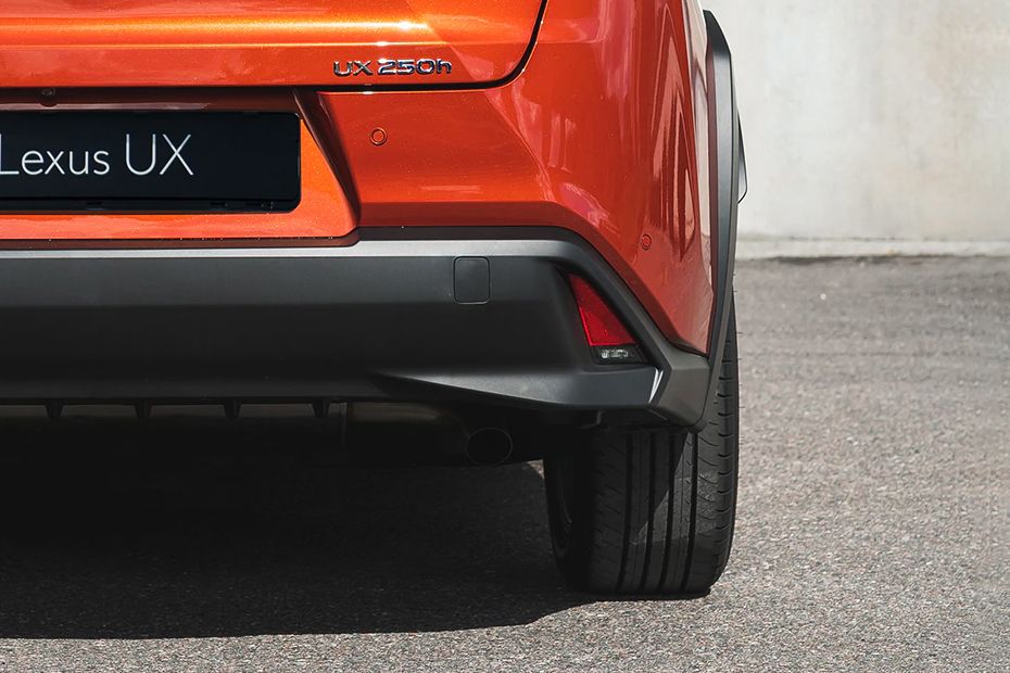 Lexus UX  Fog lamp belakang