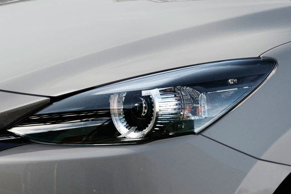 Mazda 2 Headlight