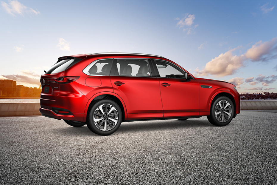 Mazda CX-80 Tampak belakang sisi tengah Tampak belakang sisi tengah CX-80