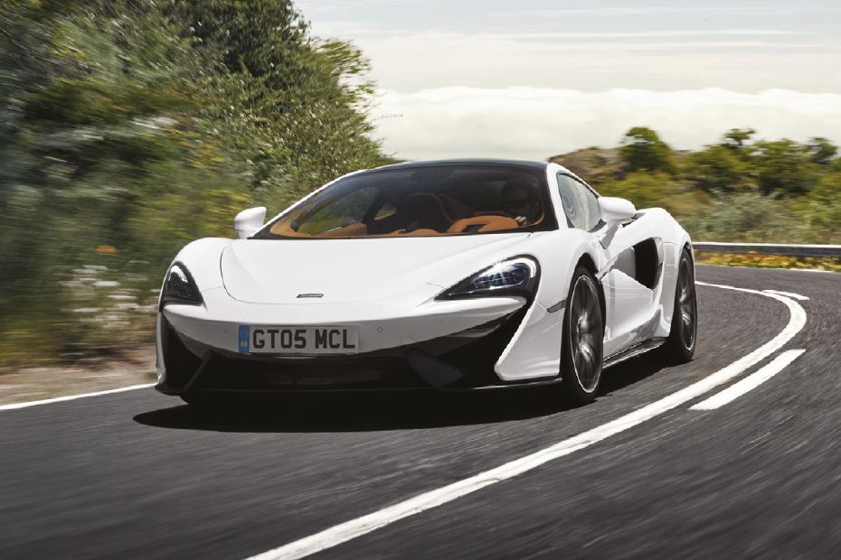 Mclaren 570GT Front Side View Mclaren 570GT Front Side View