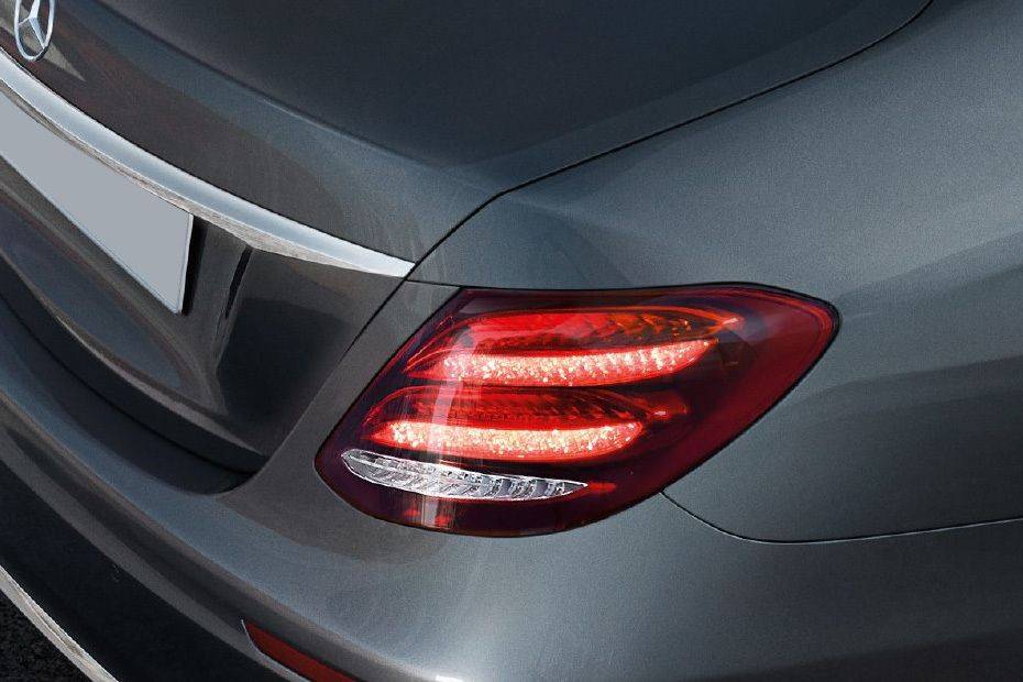lampu belakang E-Class lampu belakang E-Class