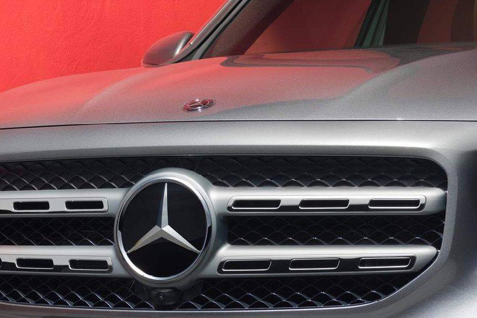 Mercedes Benz Mercedes Benz