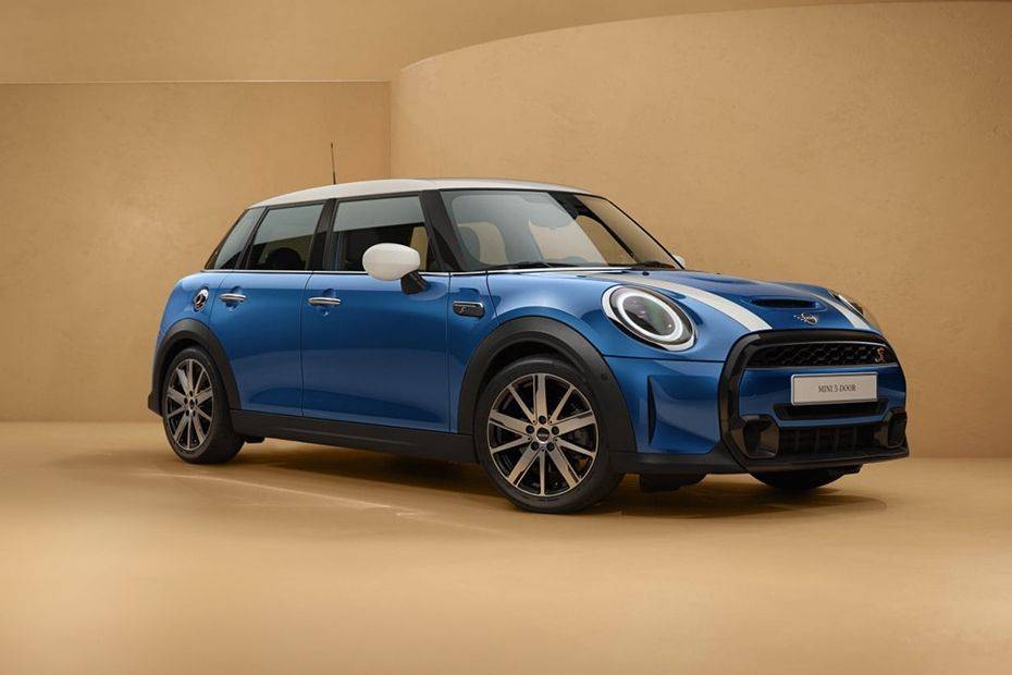 Mobil MINI 5 Door 2024 di Indonesia