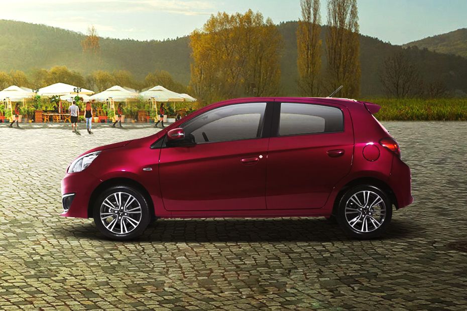 Mitsubishi Mirage Side View Mitsubishi Mirage Side View