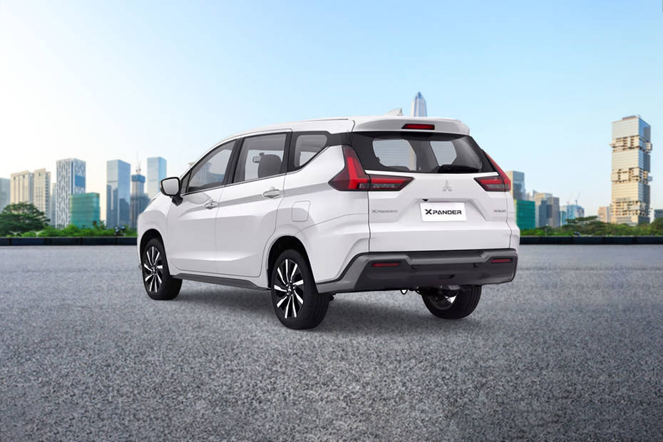 Rear Cross Side View of Mitsubishi Xpander Rear Cross Side View of Mitsubishi Xpander