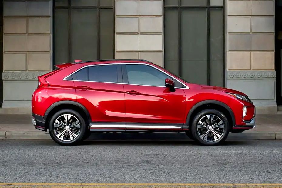 Eclipse Cross Medium Angle Front View Eclipse Cross Medium Angle Front View