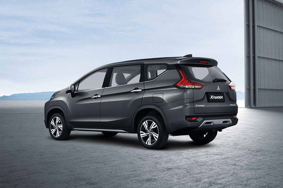Rear Cross Side View of Mitsubishi Xpander 2016 Rear Cross Side View of Mitsubishi Xpander 2016