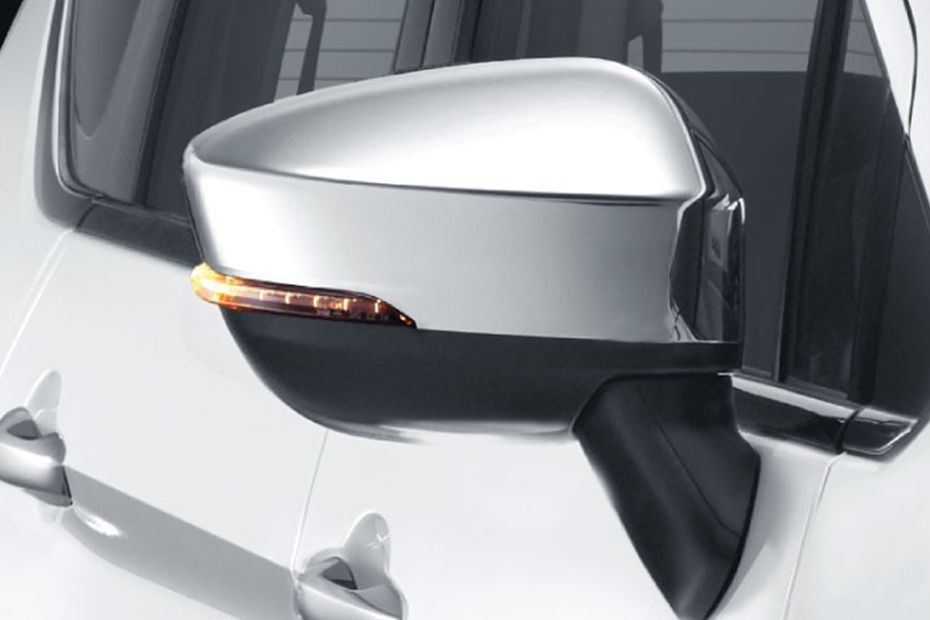 Mitsubishi Xpander Cross (2016-2018) Drivers Side Mirror Front Angle Mitsubishi Xpander Cross (2016-2018) Drivers Side Mirror Front Angle