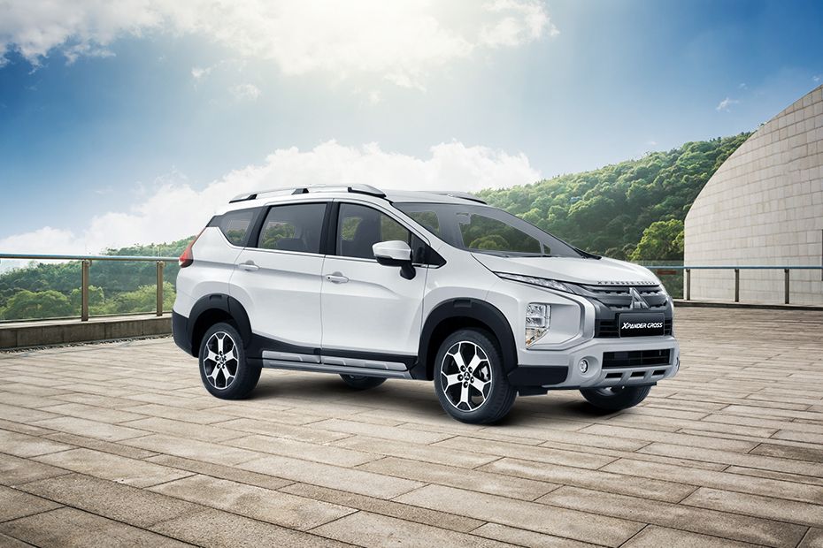Mitsubishi Xpander Cross (2016-2018) Front Medium View Mitsubishi Xpander Cross (2016-2018) Front Medium View