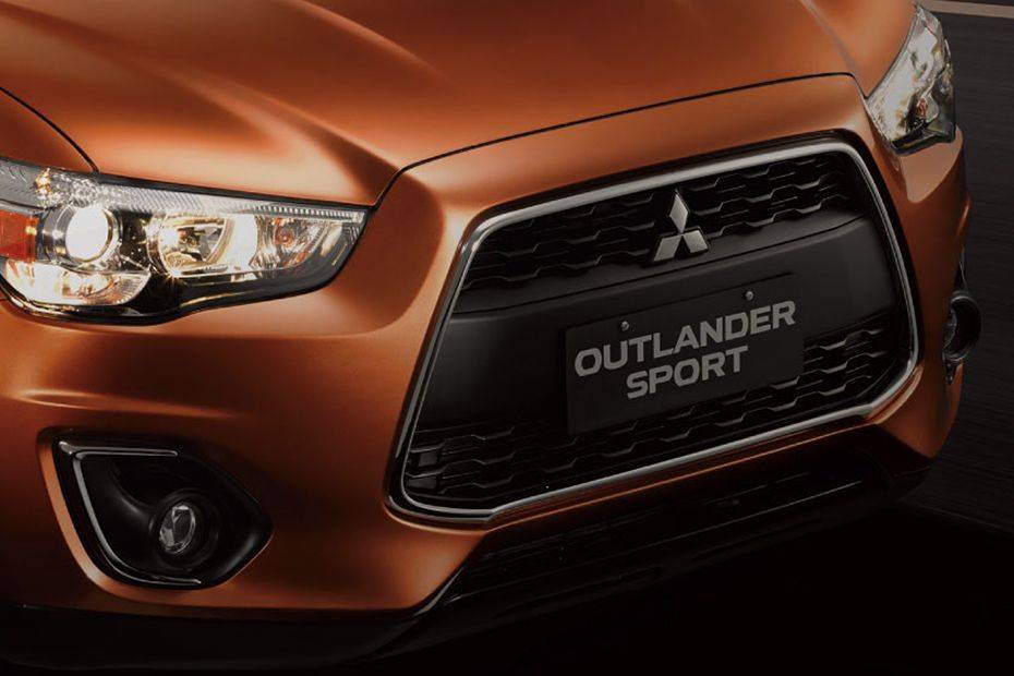 Outlander Sport Grille View Outlander Sport Grille View