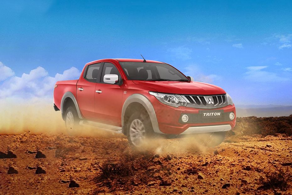 Mitsubishi Triton (2012-2018) Front Cross Side View Mitsubishi Triton (2012-2018) Front Cross Side View