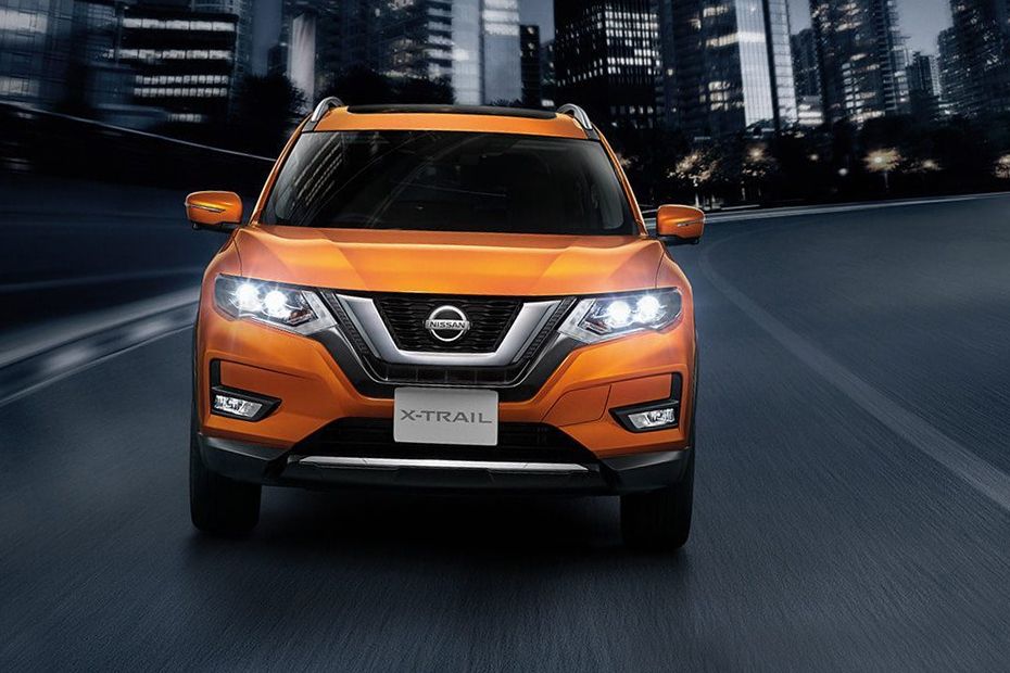 Nissan X Trail Full Front View