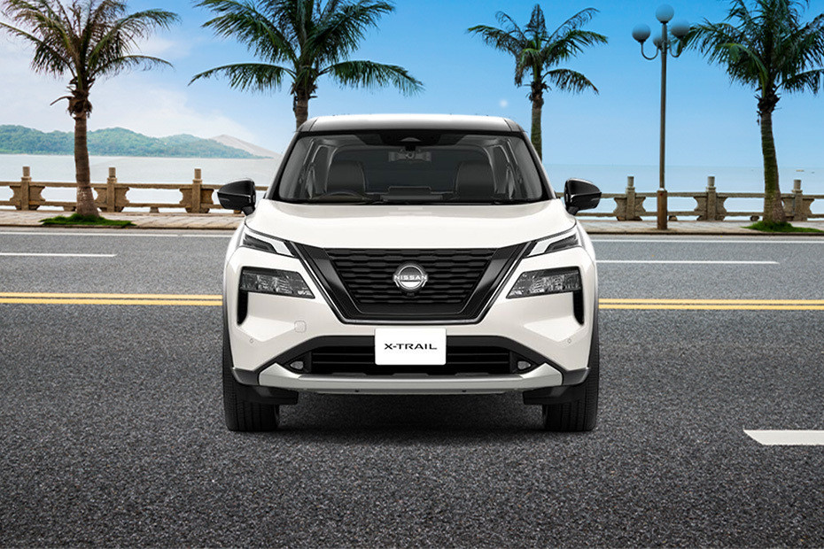 Nissan X-Trail e-Power Tampak Depan Tampak Depan Nissan X-Trail e-Power