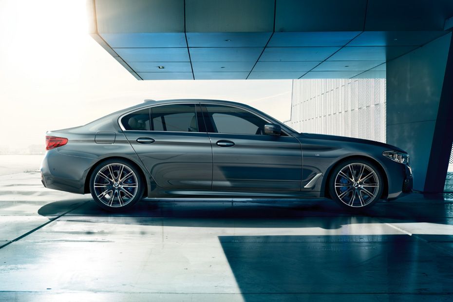 BMW 5 Series Sedan Drivers Sideview BMW 5 Series Sedan Drivers Sideview