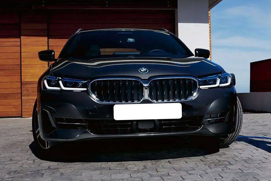 2024 BMW 5 Series Touring Images | Check Interior, Exterior & Colors ...