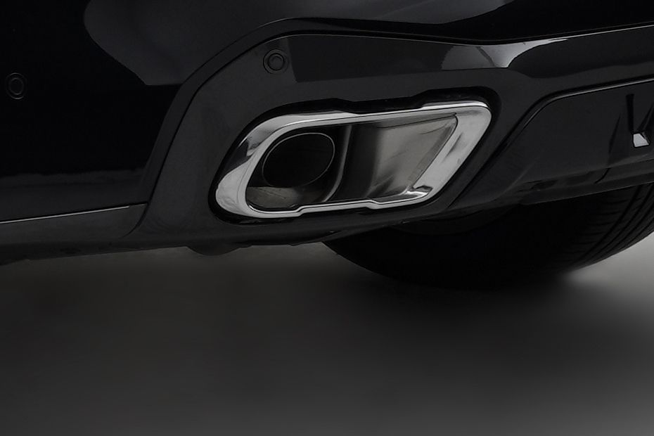 BMW X5 Exhaust Pipe
