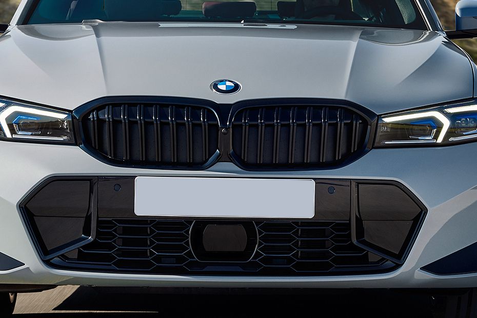 BMW 3 Series Sedan Grille View