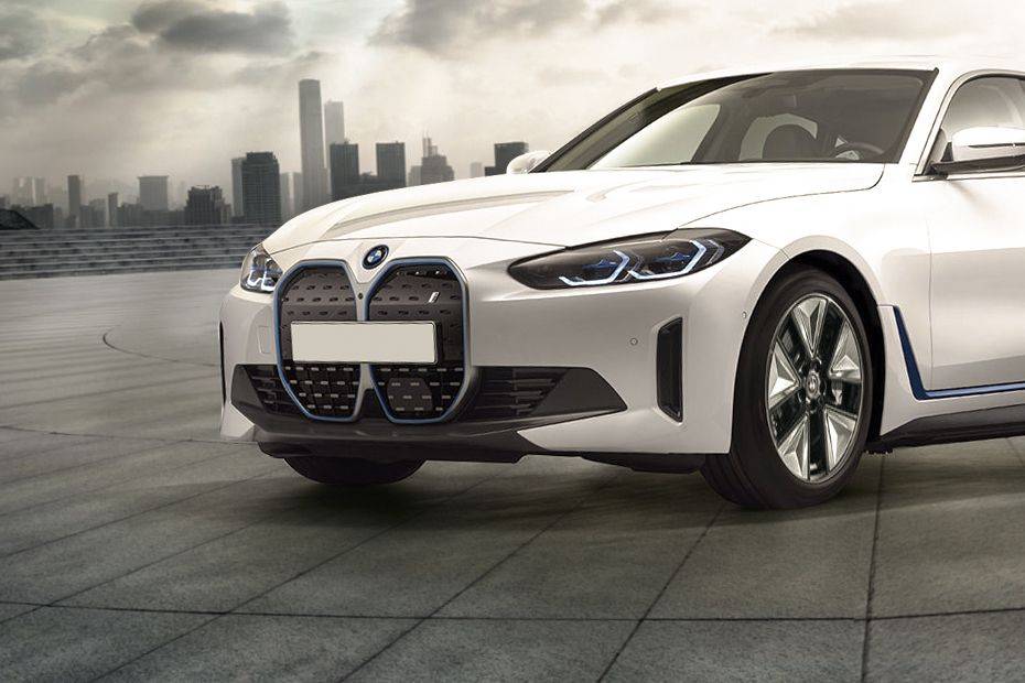 Harga BMW i4, Review & Spesifikasi di Indonesia