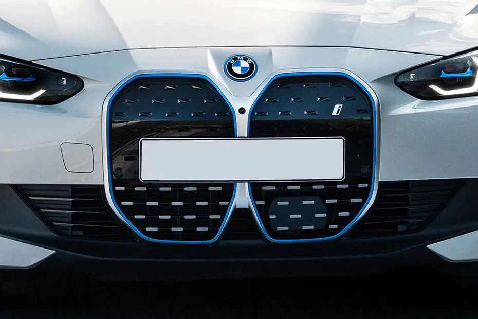 BMW i4 Grille View