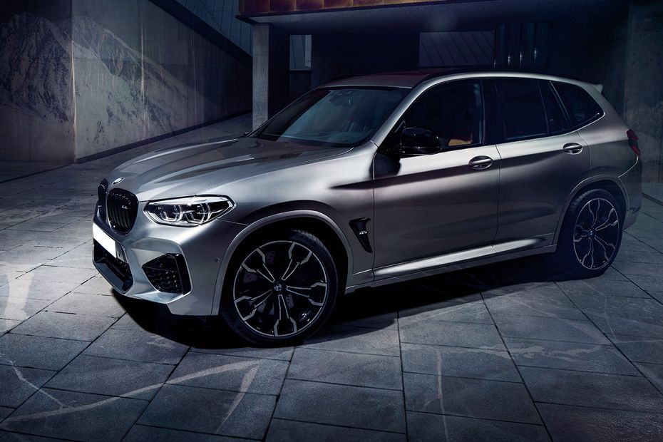 BMW X3 M Front Side View BMW X3 M Front Side View