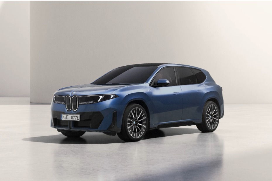 Mobil BMW iX3 50 xDrive M Sport 2026 di Indonesia