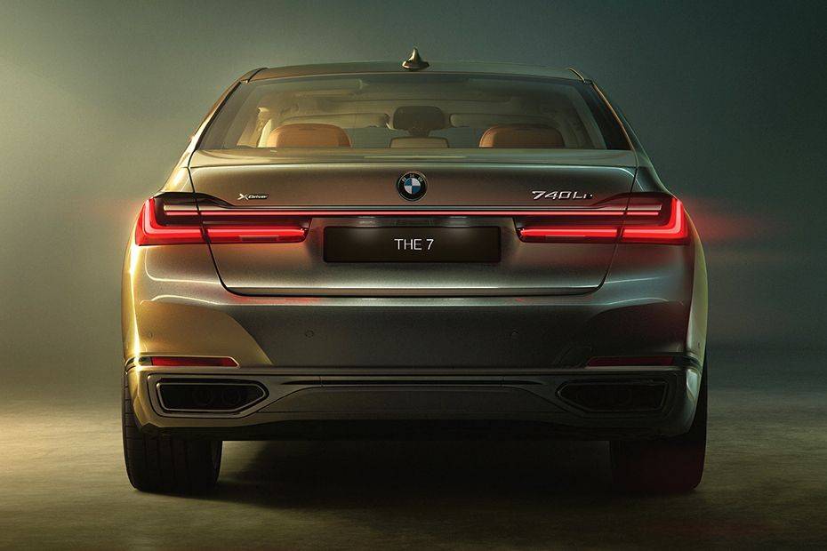 Full Rear View of BMW 7 Series Sedan Full Rear View of BMW 7 Series Sedan