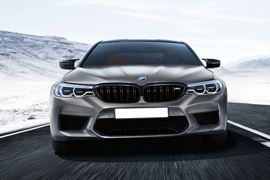 Tampak Depan BMW M5 Tampak Depan BMW M5