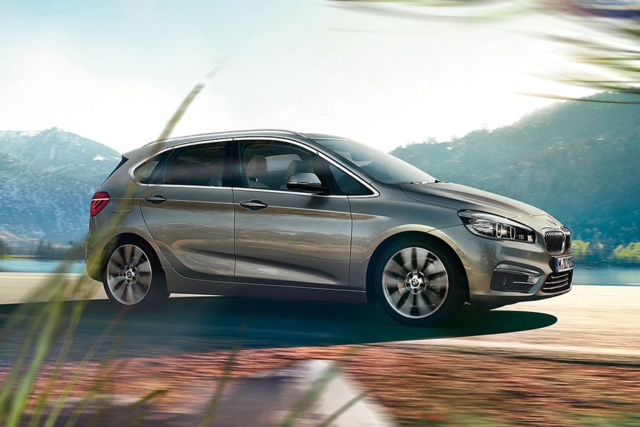 BMW 2 Series Active Tourer Front Cross Side View BMW 2 Series Active Tourer Front Cross Side View