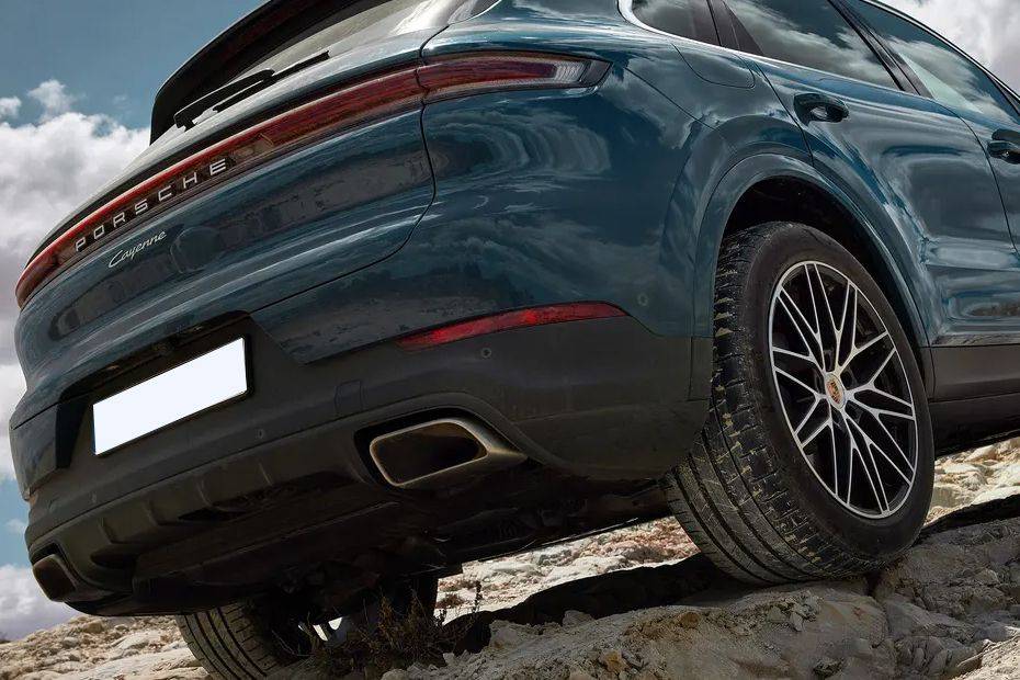 Exhaust Pipe of Porsche Cayenne Exhaust Pipe of Porsche Cayenne