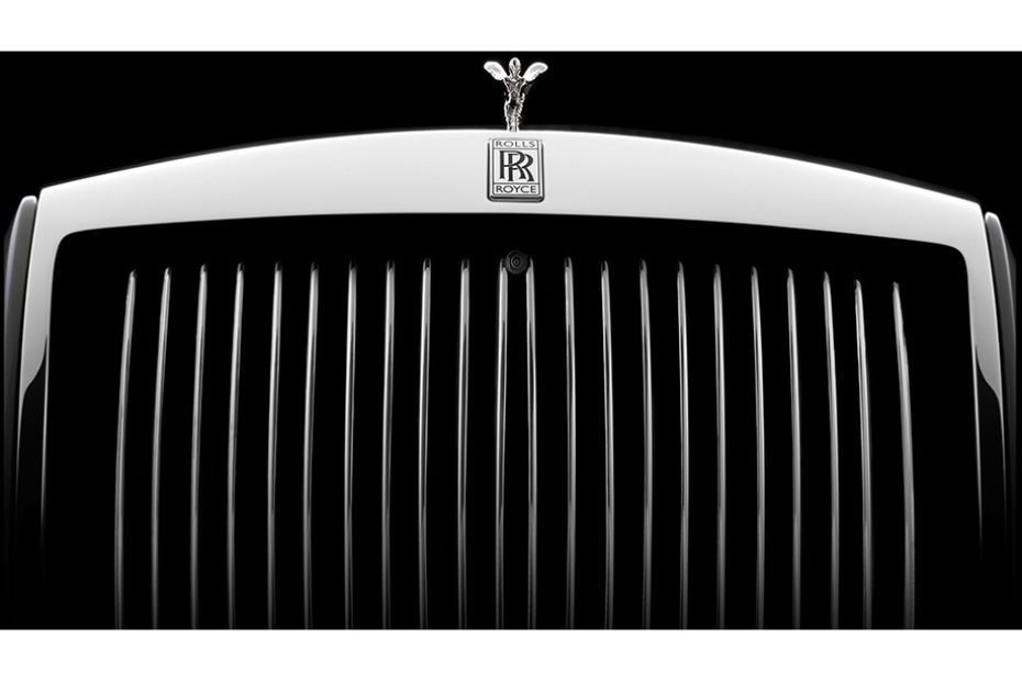Rolls Royce Phantom Grille View