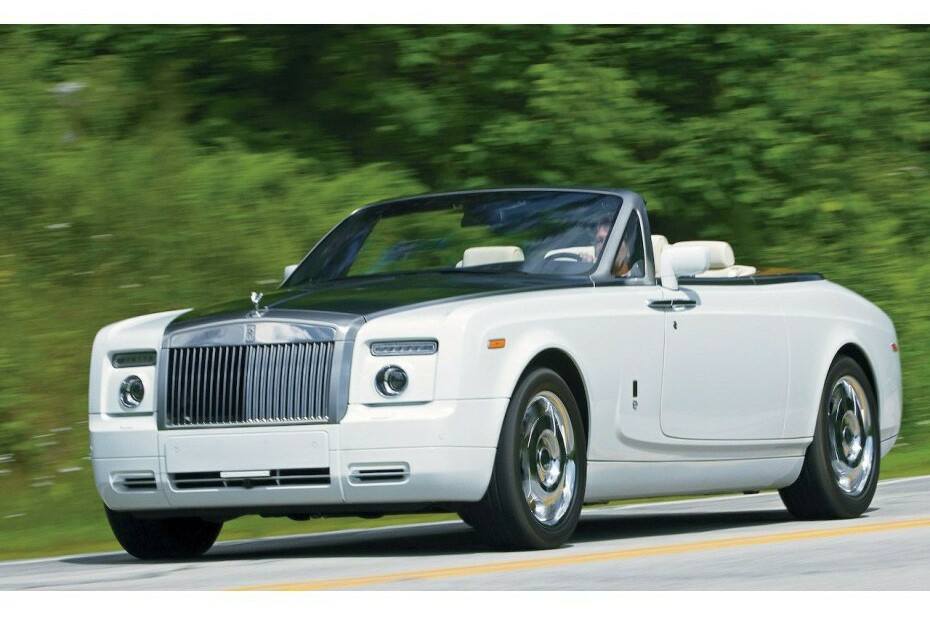 Rolls Royce Phantom Drophead Coupe Tampak Depan Bawah Rolls Royce Phantom Drophead Coupe Tampak Depan Bawah