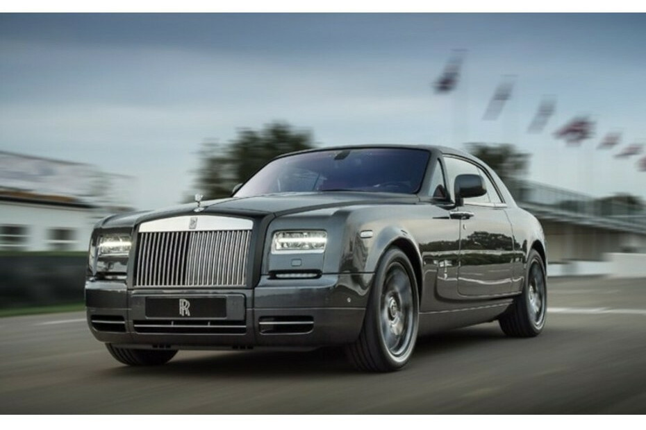 Rolls Royce Phantom Coupe Tampak Depan Bawah Rolls Royce Phantom Coupe Tampak Depan Bawah