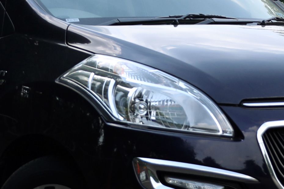 Lampu depan Ertiga Dreza Lampu depan Ertiga Dreza