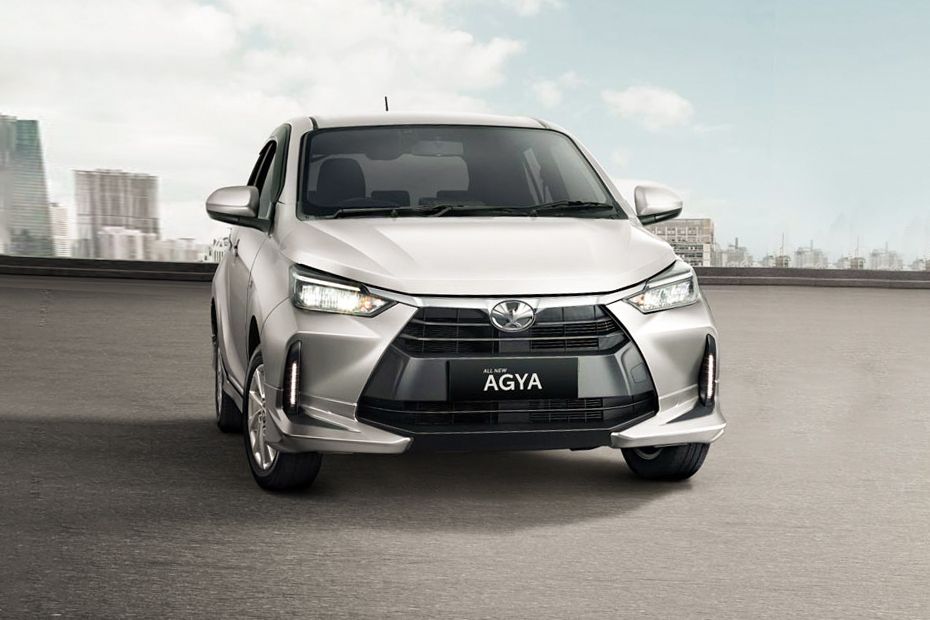 Mobil Toyota Agya 2024 di Indonesia