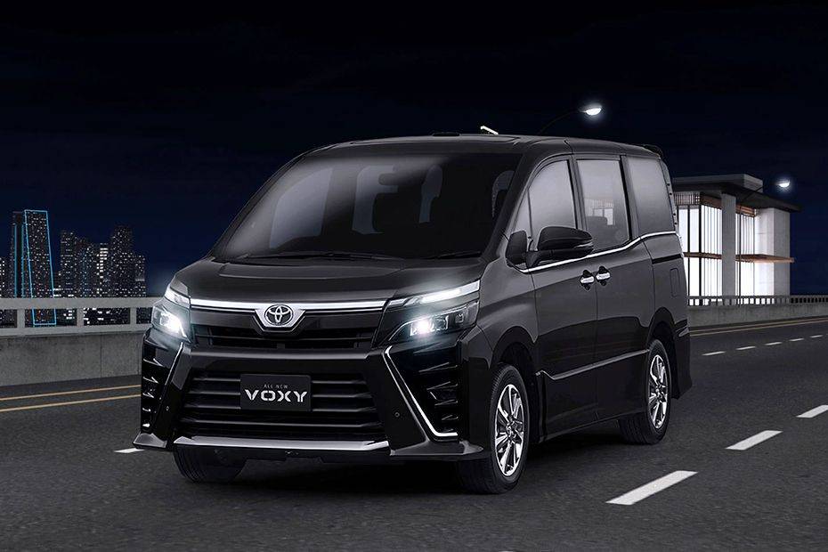 Toyota voxy 2019 фото