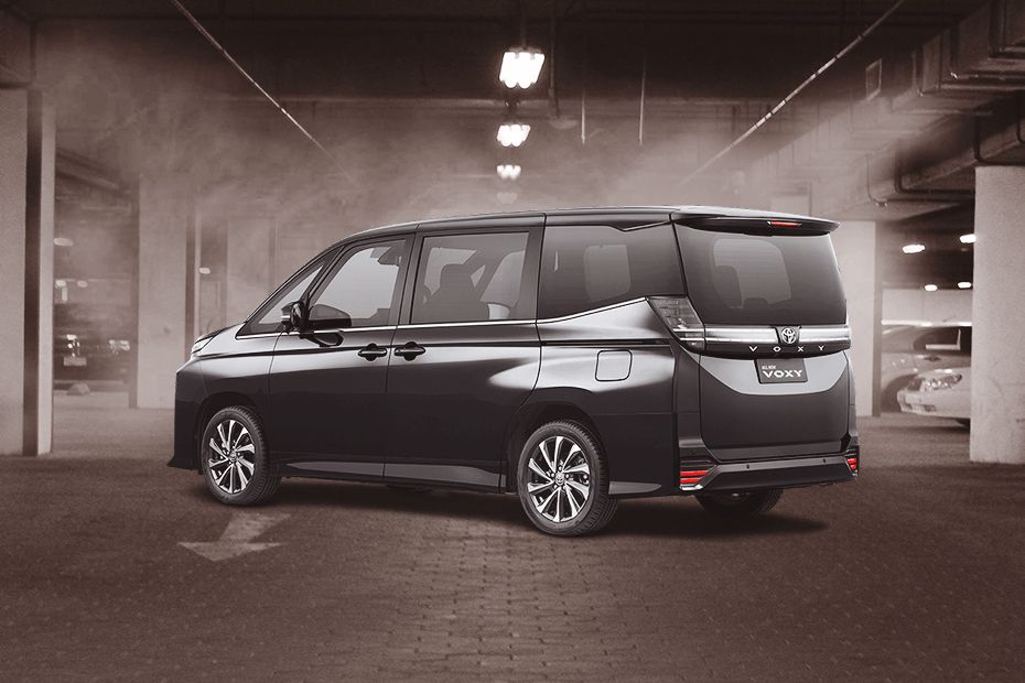 Toyota Voxy 2024 Price, Review, Specifications & Januari Promo